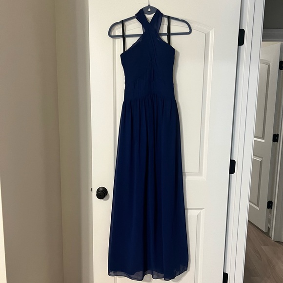 Halter formal gown - Picture 2 of 5
